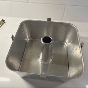 Vintage Wear-Ever 2740/Square/Wearever/Angel Bundt cake/Vintage cake pan/2 piece